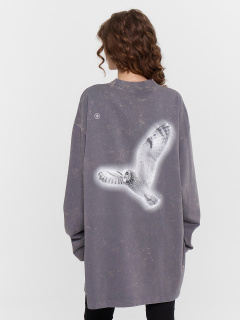 Лонгслив Mark Formelle 122999/24-ОБР30377П-0 серый_туман_печать_009.2_ЛОНГ_Эйсид_1_сл_на_пол_ - фото 4