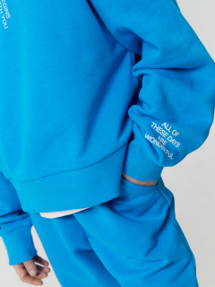 Худи Mark Formelle 127894/22/26157П-7 голубая_лазурь_печать_1_сл_на_пол_1сл_на_ЛВ_рук - фото 2