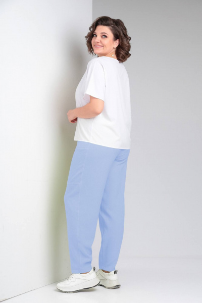 Блуза, брюки LadisLine 1486 белый+голубой - фото 2