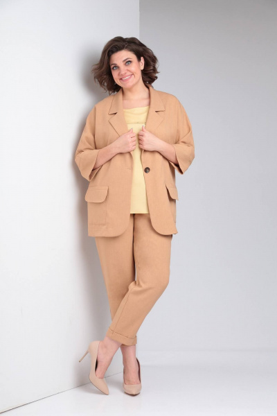 Блуза, брюки, жакет LadisLine 1490 карамель - фото 2