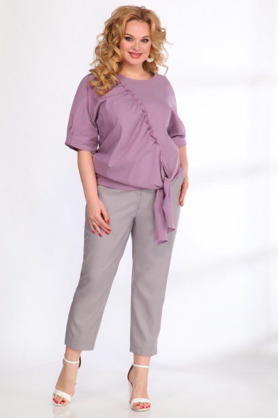 Блуза, брюки Angelina & Сompany 528 сирень-серый - фото 2