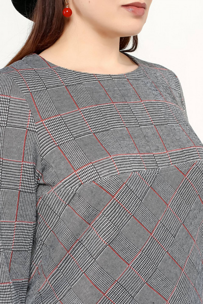 Платье с эффектной люрексной тесьмой и карманами из трикотажа La rouge 52642 клетка - фото 5