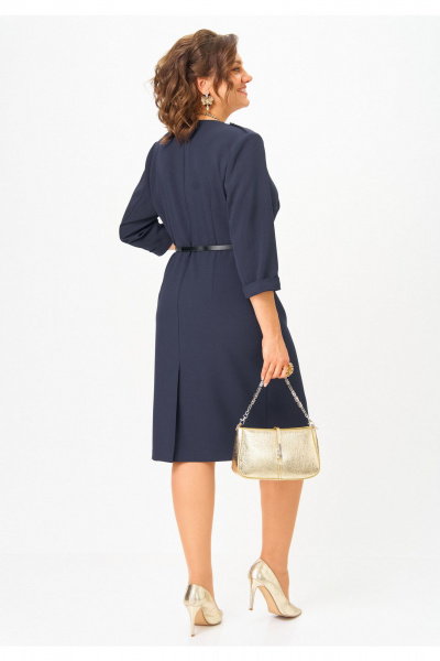 Элегантное платье с асимметричной застежкой, погонами и разрезом Твой имидж 2058 темно-синий - фото 2