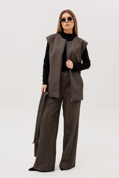 Жилет Amberа Style 1133 коричневый - фото 1