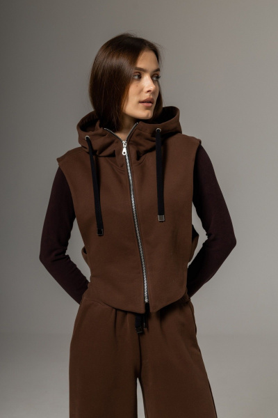 Жилет Twok 112503 шоколад - фото 1