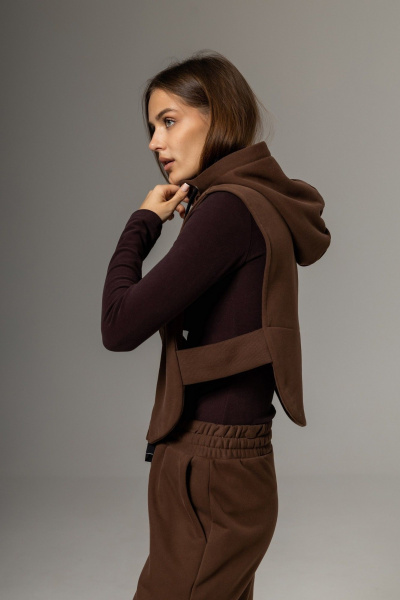 Жилет Twok 112503 шоколад - фото 2