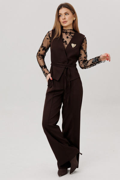 Брошь, брюки, жилет, лонгслив Amberа Style 3021 шоколад - фото 2