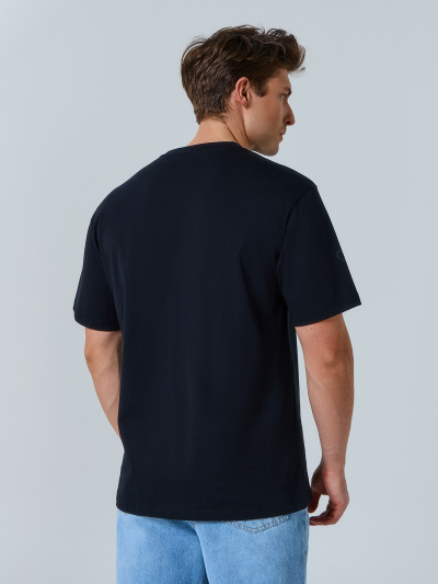 Футболка Mark Formelle 111846/25-4915П-0 черный_печать14_1_сл_на_пол_1сл_на_ПР_рук - фото 2