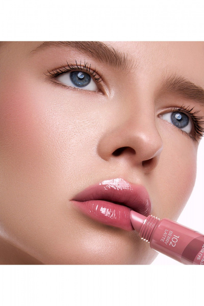 Блеск для губ LUXVISAGE WONDER GLAZE volume & care 102 BERRY LATTE - фото 4