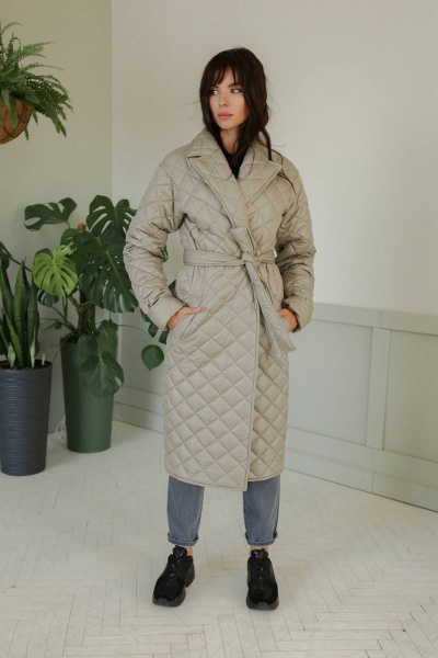 Пальто LadisLine 1374 светло-серый - фото 1