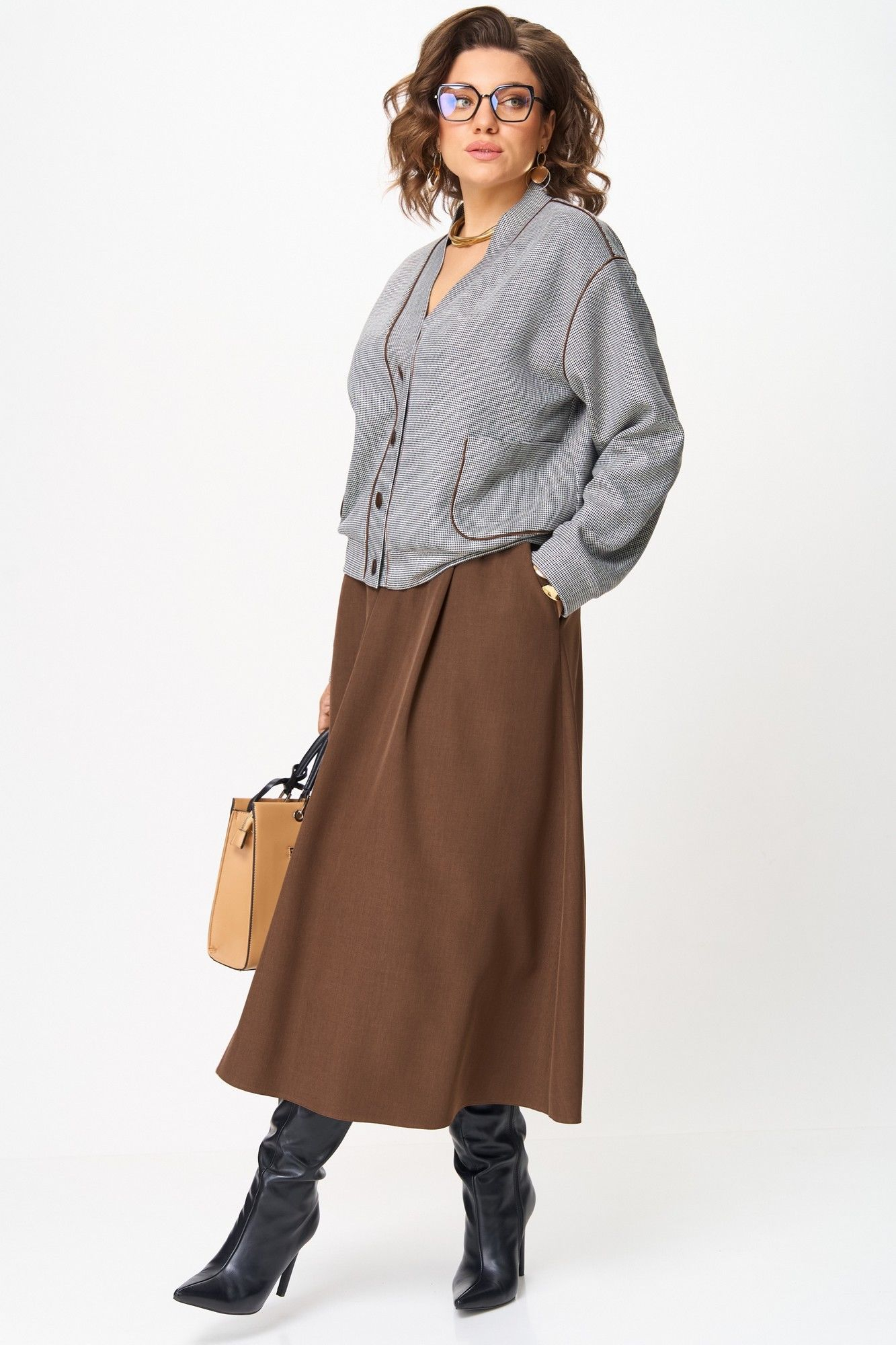 Юбочный костюм: Aira Style 24131 коричневый